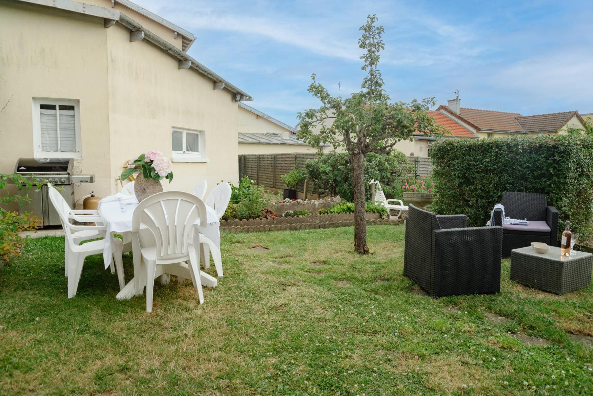 5 Min Chateau Charmante Maison Et Son Jardin Prive Versalles Exterior foto